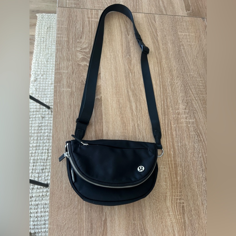 Lululemon All Night Festival Bag Micro 2L